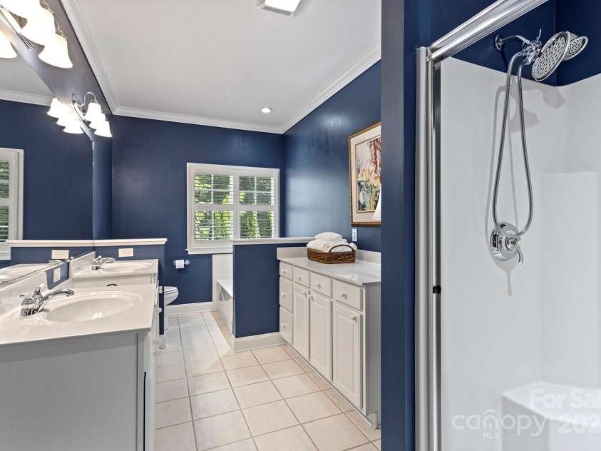 216 Cold Stream Way, Hendersonville, NC 28791.  MLS# CAR4254687, YatesRealty ID 11806. 