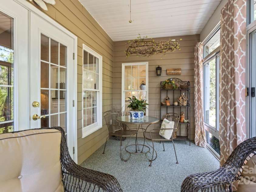 216 Cold Stream Way, Hendersonville, NC 28791.  MLS# CAR4254687, YatesRealty ID 11806. 