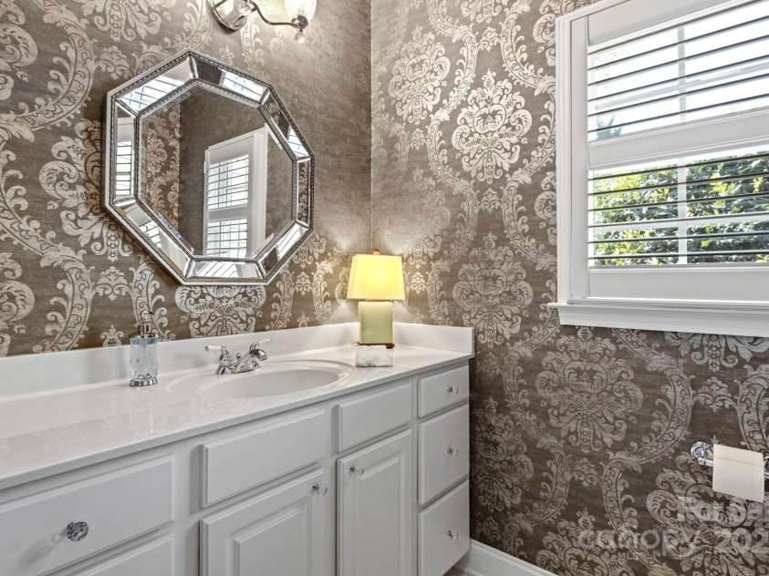 216 Cold Stream Way, Hendersonville, NC 28791.  MLS# CAR4254687, YatesRealty ID 11806. 