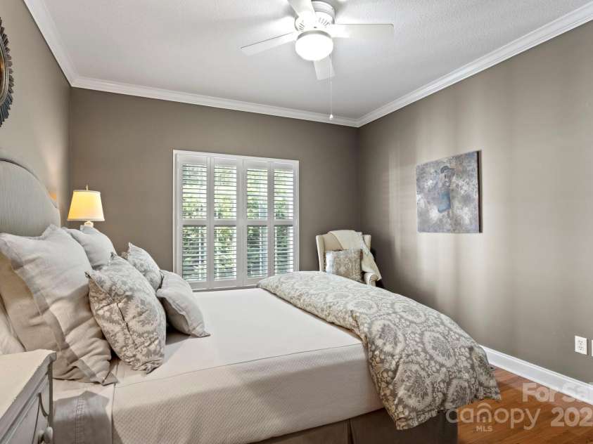 216 Cold Stream Way, Hendersonville, NC 28791.  MLS# CAR4254687, YatesRealty ID 11806. 