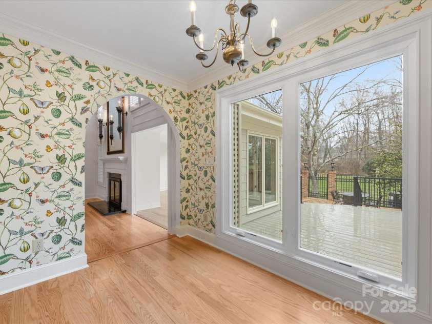 2027 Meadowood Lane, Charlotte, NC 28211.  MLS# CAR4224045, YatesRealty ID 11807. Breakfast Area with New Large Window overlooking New Deck and Stone Patio.