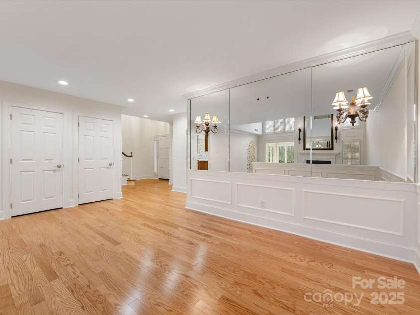 2027 Meadowood Lane, Charlotte, NC 28211.  MLS# CAR4224045, YatesRealty ID 11807. Dining Room with Wood Floors