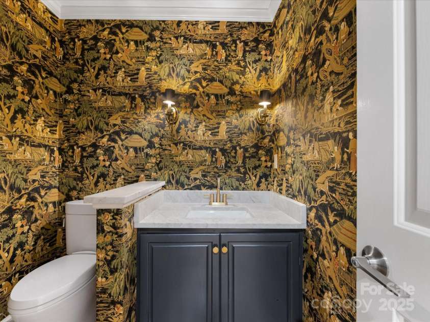 2027 Meadowood Lane, Charlotte, NC 28211.  MLS# CAR4224045, YatesRealty ID 11807. Half Bath on Main with Designer Wall Coverings by Thibaut.  Half Bath could be extended to a Full Bath.