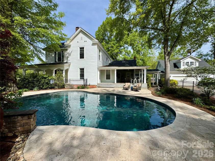 517 Sunnyside Drive, Concord, NC 28025.  MLS# CAR4367773, YatesRealty ID 11808. 