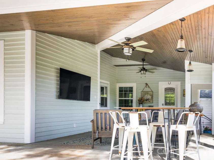 517 Sunnyside Drive, Concord, NC 28025.  MLS# CAR4367773, YatesRealty ID 11808. 