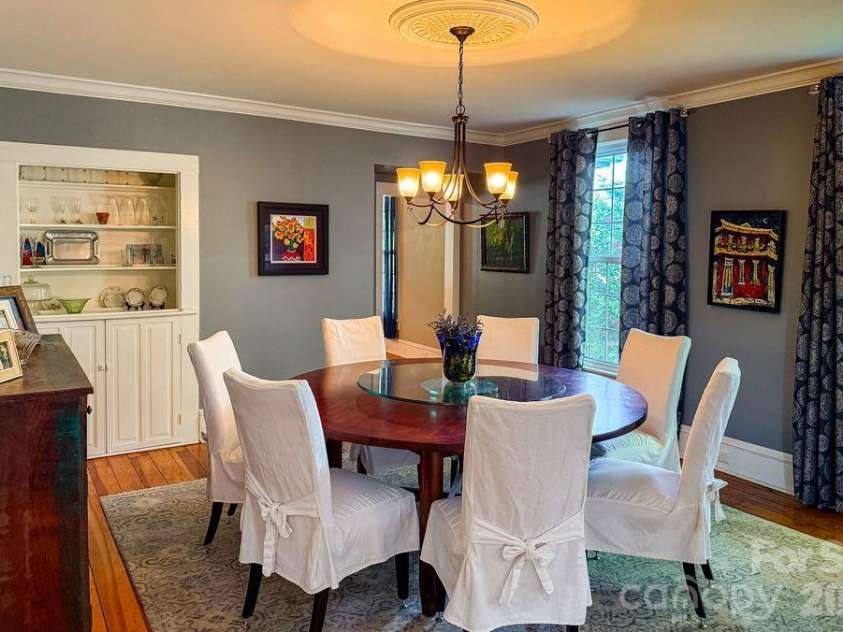 517 Sunnyside Drive, Concord, NC 28025.  MLS# CAR4367773, YatesRealty ID 11808. Dining room 