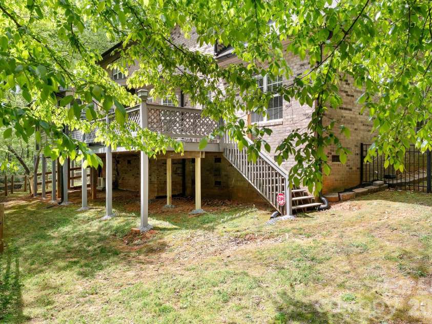 5617 Sugarcane Court, Mint Hill, NC 28227.  MLS# CAR4366997, YatesRealty ID 11809. Backyard