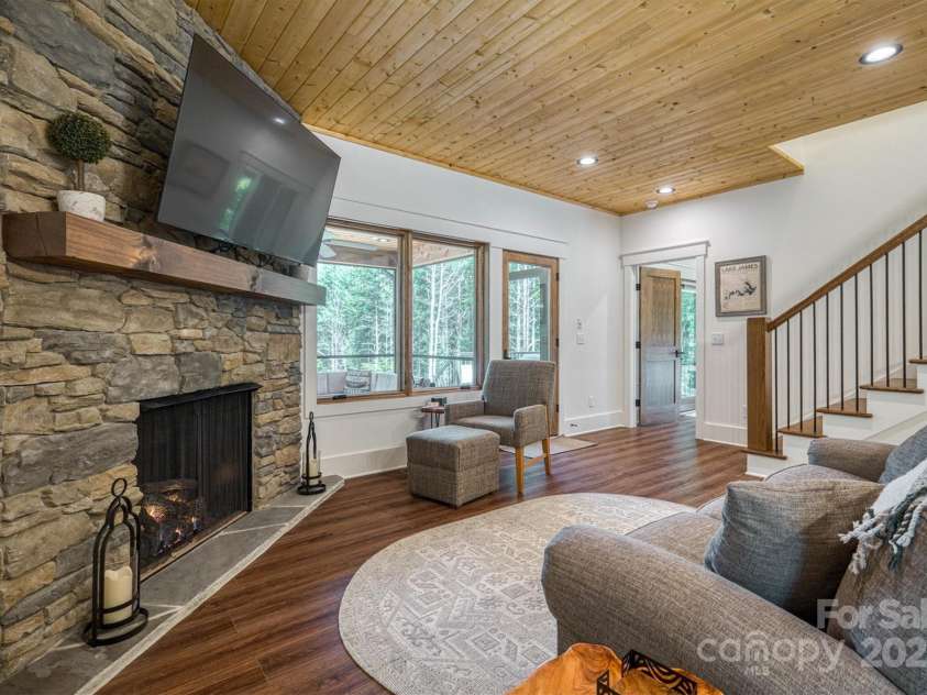 1370 Saylor Way, Nebo, NC 28761.  MLS# CAR4300345, YatesRealty ID 1181. Family Area