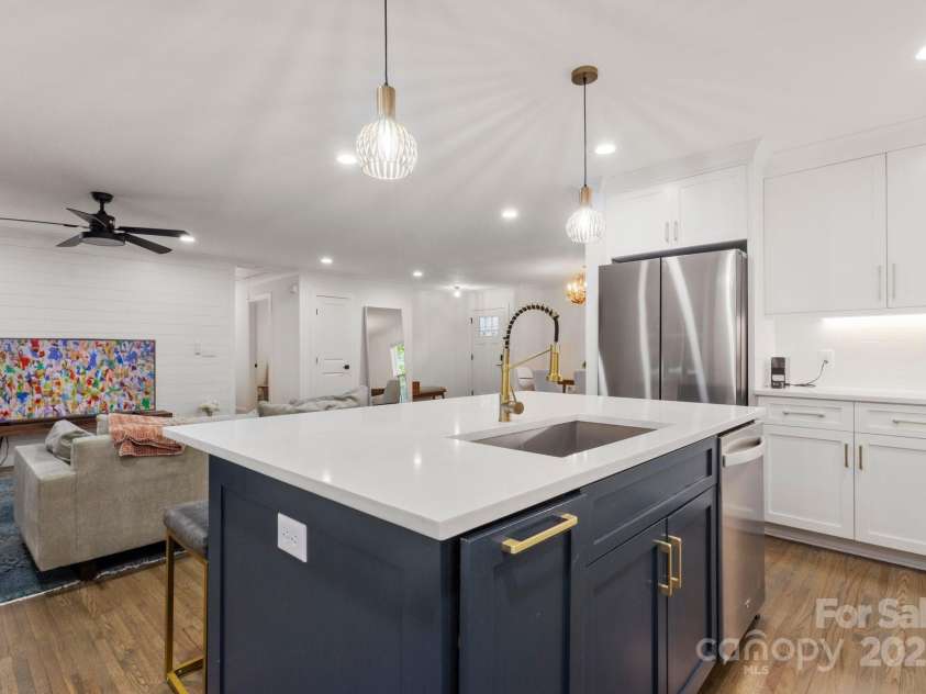 3538 Denson Place, Charlotte, NC 28215.  MLS# CAR4253451, YatesRealty ID 11810. 