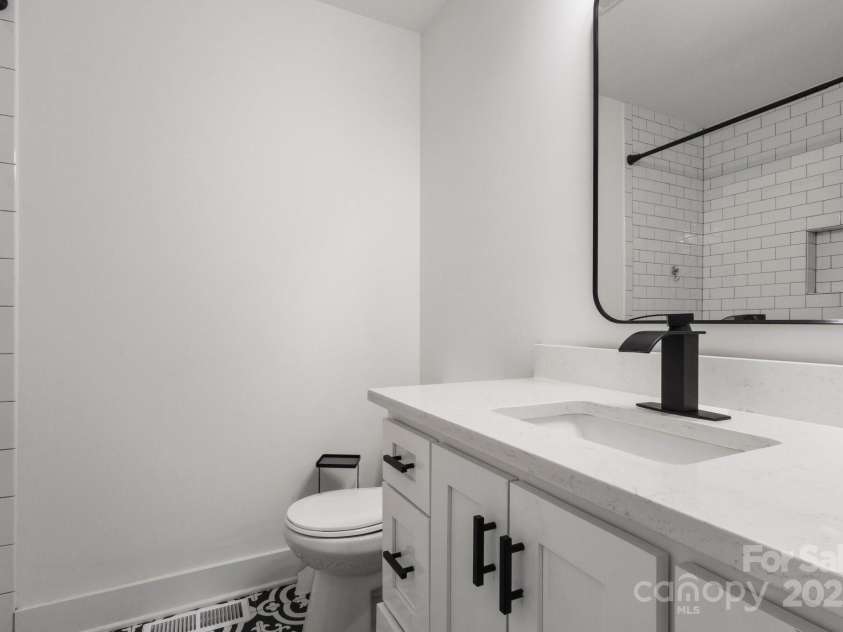 3538 Denson Place, Charlotte, NC 28215.  MLS# CAR4253451, YatesRealty ID 11810. 