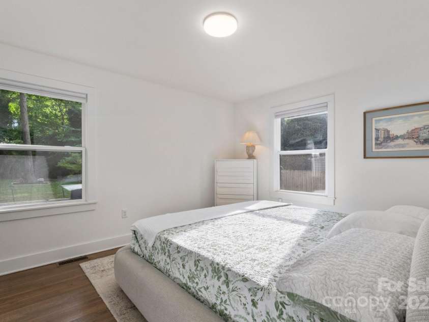 3538 Denson Place, Charlotte, NC 28215.  MLS# CAR4253451, YatesRealty ID 11810. Primary Bedroom