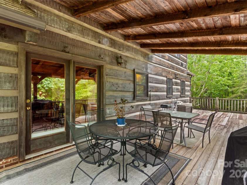 140 Hearthstone Drive, Statesville, NC 28677.  MLS# CAR4255184, YatesRealty ID 11811. 