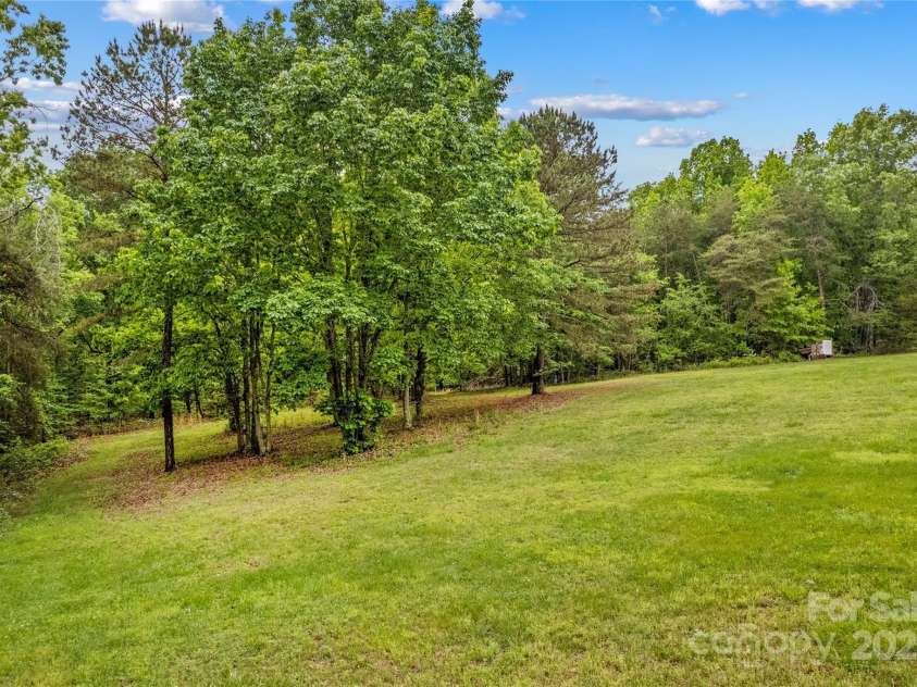 140 Hearthstone Drive, Statesville, NC 28677.  MLS# CAR4255184, YatesRealty ID 11811. 