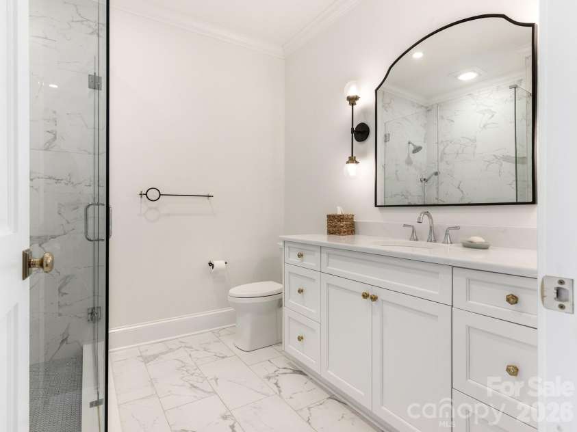 1930 Queens Road, Charlotte, NC 28207.  MLS# CAR4367656, YatesRealty ID 11811. Guest House Full Bath