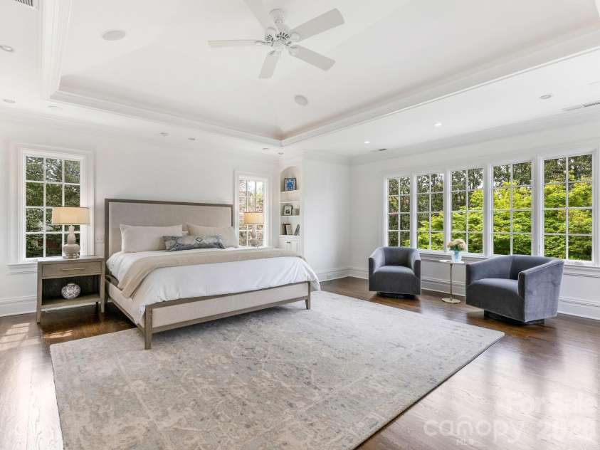 1930 Queens Road, Charlotte, NC 28207.  MLS# CAR4367656, YatesRealty ID 11811. Primary Bedroom