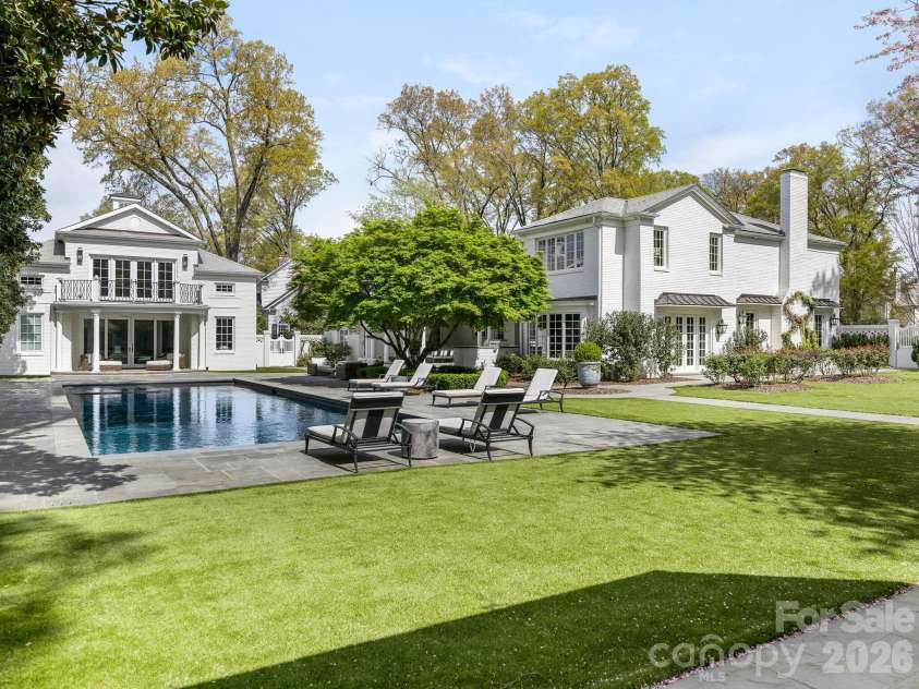 1930 Queens Road, Charlotte, NC 28207.  MLS# CAR4367656, YatesRealty ID 11811. Rear Yard