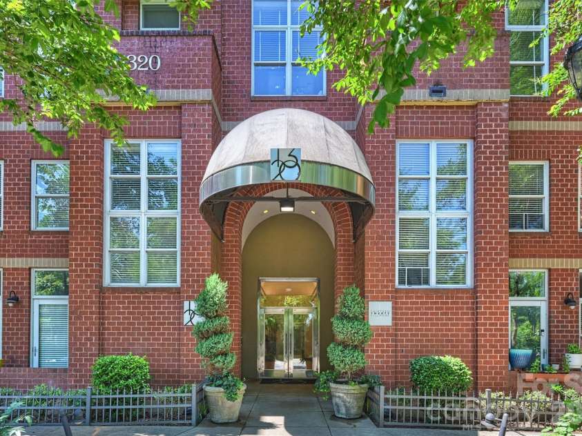 1320 Fillmore Avenue, Charlotte, NC 28203.  MLS# CAR4387004, YatesRealty ID 11812. 
