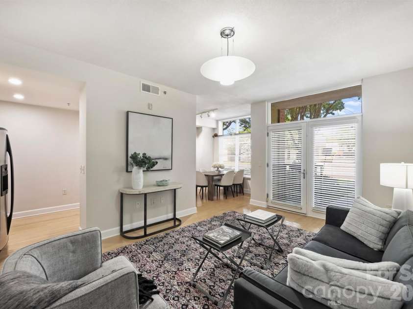 1320 Fillmore Avenue, Charlotte, NC 28203.  MLS# CAR4387004, YatesRealty ID 11812. 