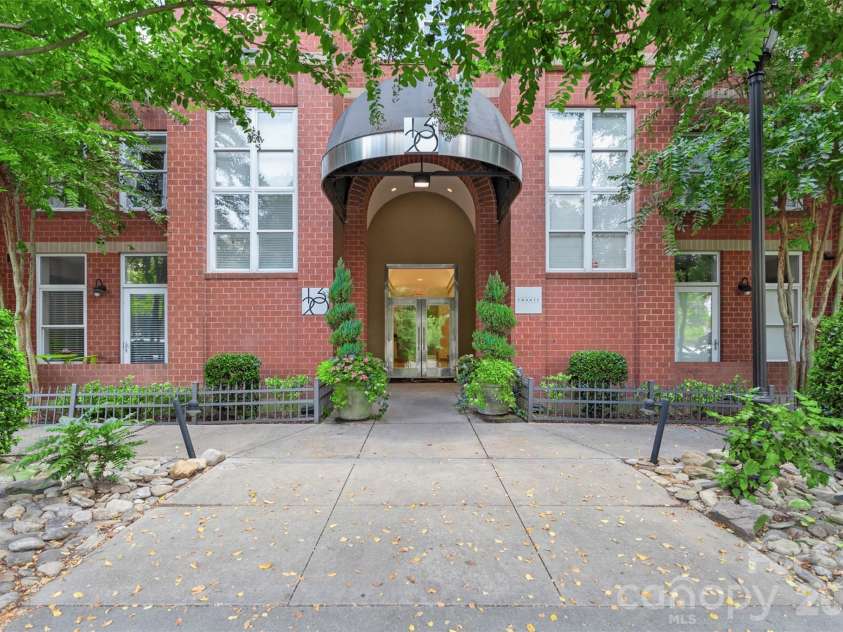 1320 Fillmore Avenue, Charlotte, NC 28203.  MLS# CAR4424806, YatesRealty ID 11812. 
