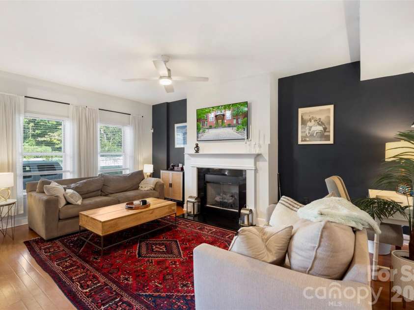 1320 Fillmore Avenue, Charlotte, NC 28203.  MLS# CAR4424806, YatesRealty ID 11812. 