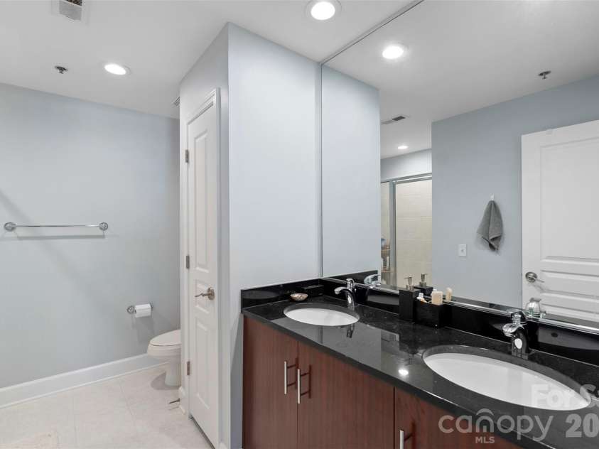 1320 Fillmore Avenue, Charlotte, NC 28203.  MLS# CAR4424806, YatesRealty ID 11812. 