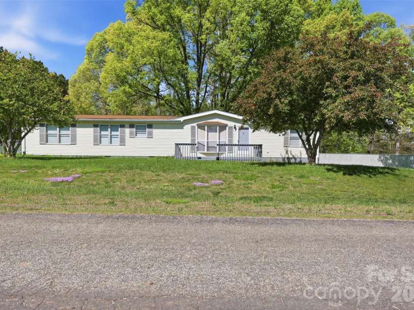 1235 Cheyenne Oaks Drive, Claremont, NC 28610.  MLS# CAR4368831, YatesRealty ID 11816. 