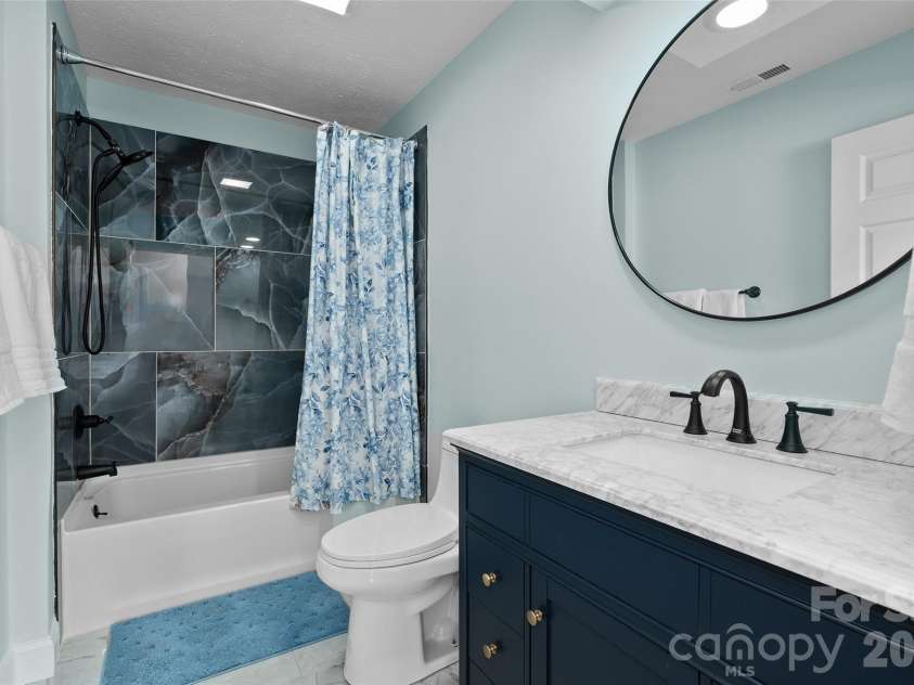 15 Kylie Grace Lane, Candler, NC 28715.  MLS# CAR4368164, YatesRealty ID 11817. 