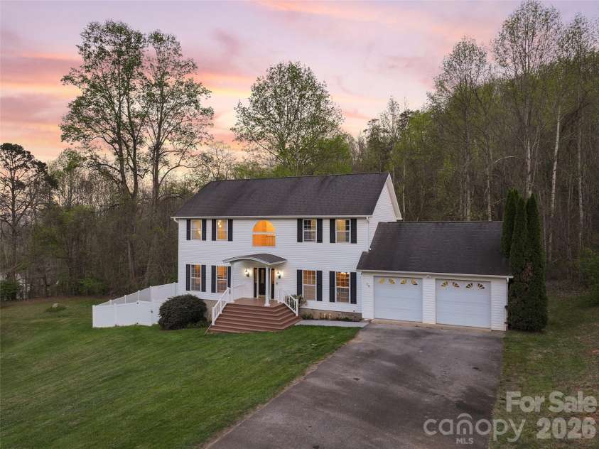 15 Kylie Grace Lane, Candler, NC 28715.  MLS# CAR4368164, YatesRealty ID 11817. 