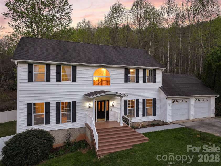 15 Kylie Grace Lane, Candler, NC 28715.  MLS# CAR4368164, YatesRealty ID 11817. 