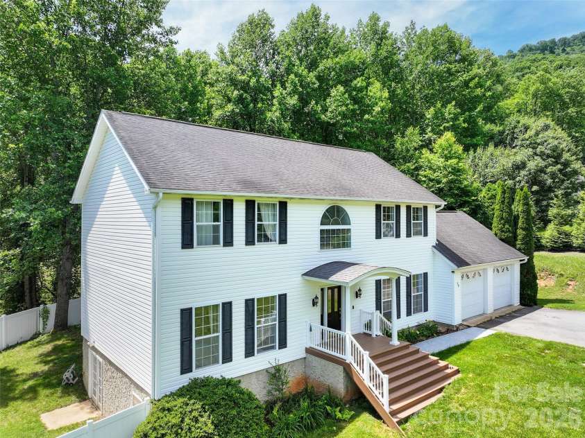 15 Kylie Grace Lane, Candler, NC 28715.  MLS# CAR4368164, YatesRealty ID 11817. 