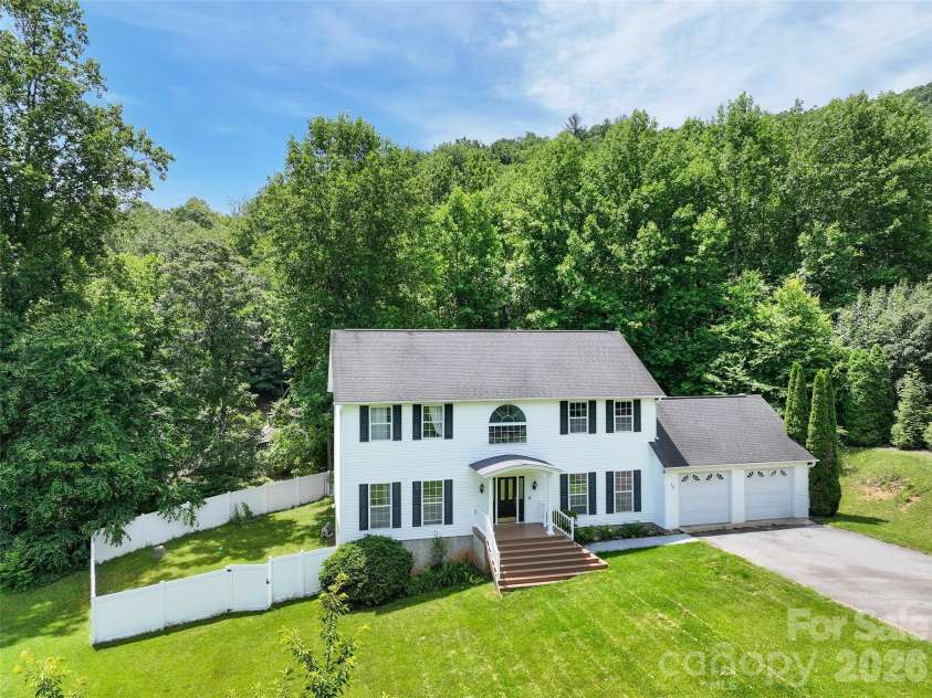 15 Kylie Grace Lane, Candler, NC 28715.  MLS# CAR4368164, YatesRealty ID 11817. 