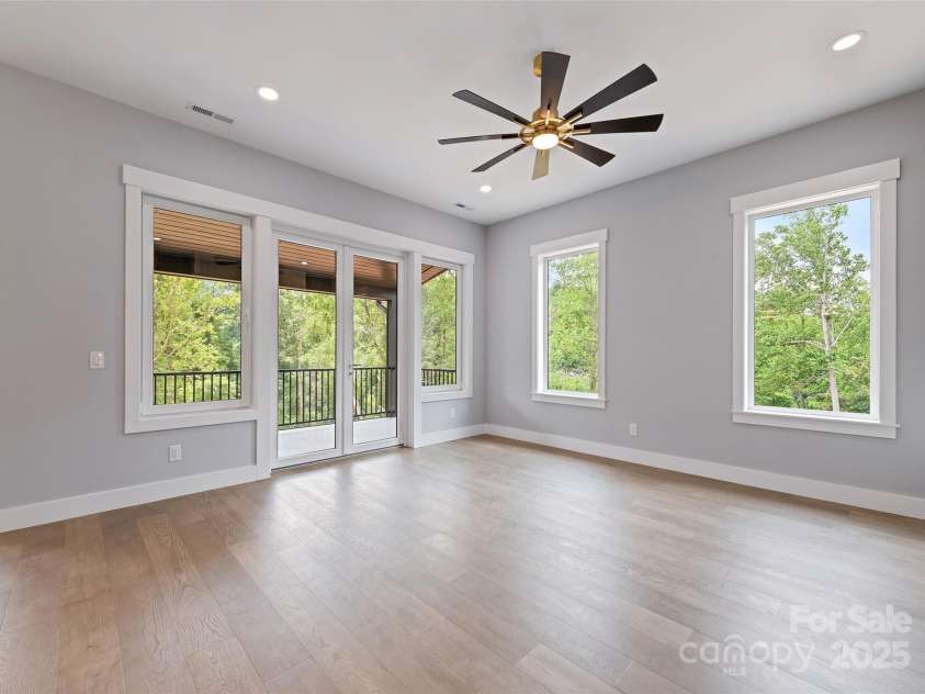 27 George Allen Ridge, Arden, NC 28704.  MLS# CAR4241501, YatesRealty ID 11818. 