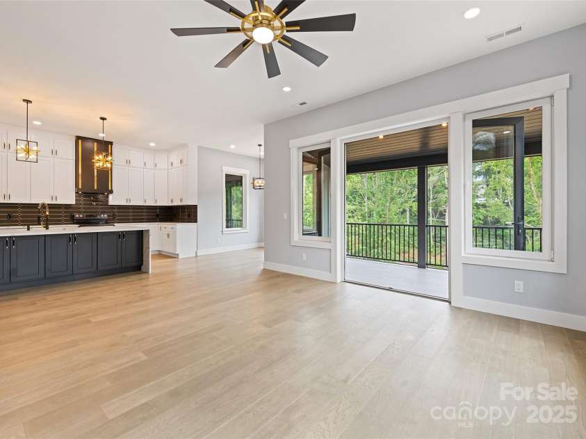 27 George Allen Ridge, Arden, NC 28704.  MLS# CAR4241501, YatesRealty ID 11818. 