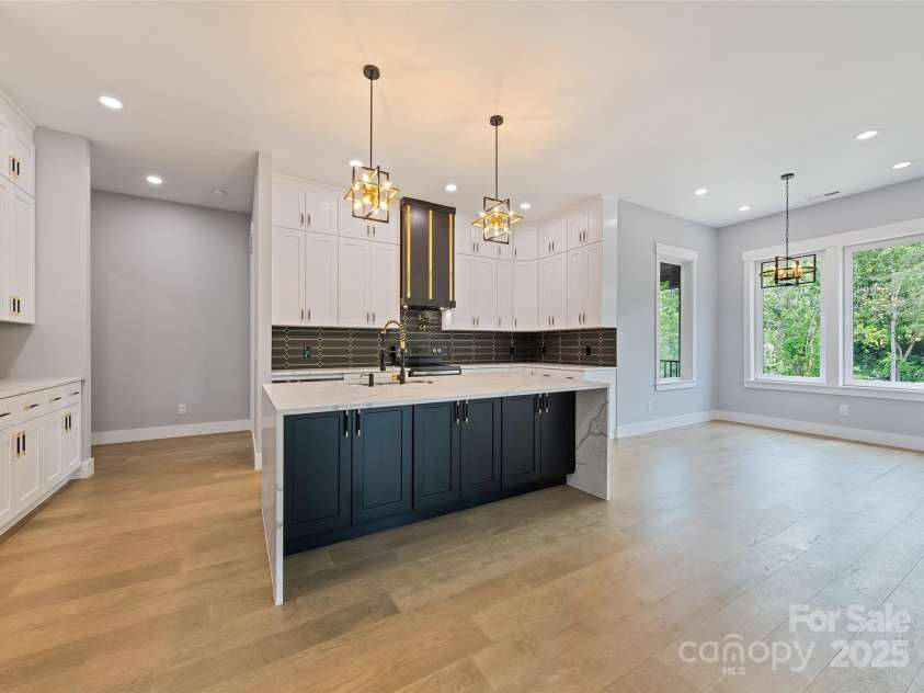 27 George Allen Ridge, Arden, NC 28704.  MLS# CAR4241501, YatesRealty ID 11818. 
