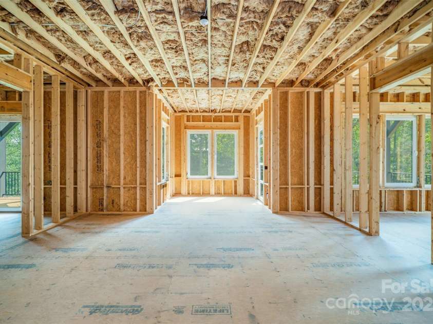 27 George Allen Ridge, Arden, NC 28704.  MLS# CAR4301850, YatesRealty ID 11818. 