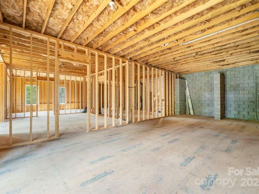 27 George Allen Ridge, Arden, NC 28704.  MLS# CAR4301850, YatesRealty ID 11818. 