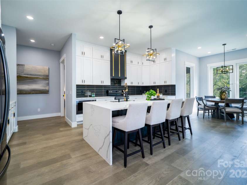 27 George Allen Ridge, Arden, NC 28704.  MLS# CAR4301850, YatesRealty ID 11818. 