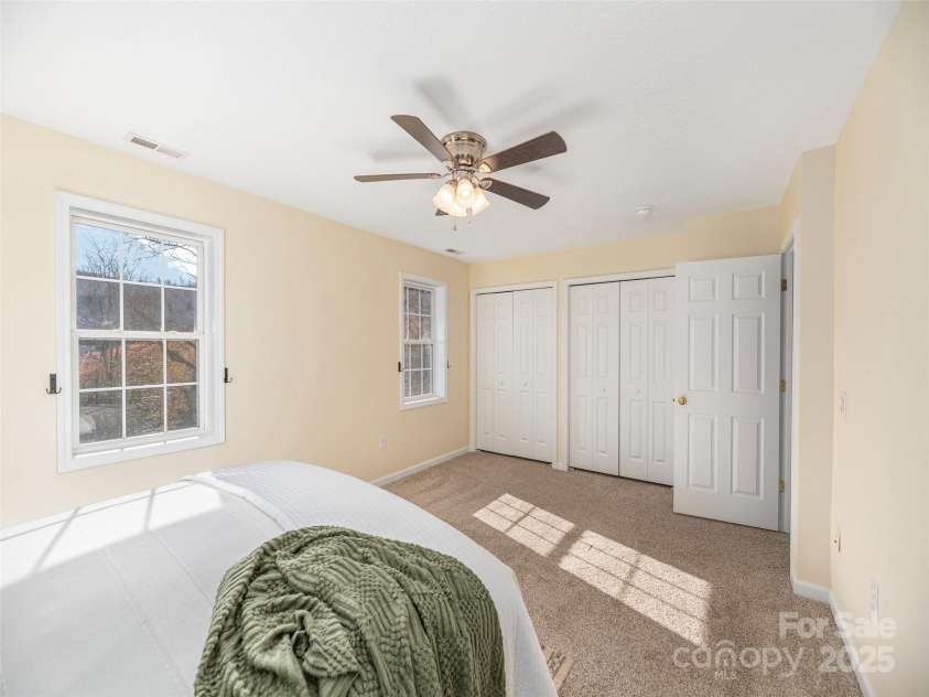 53 Vancott Court, Clyde, NC 28721.  MLS# CAR4333170, YatesRealty ID 11819. 