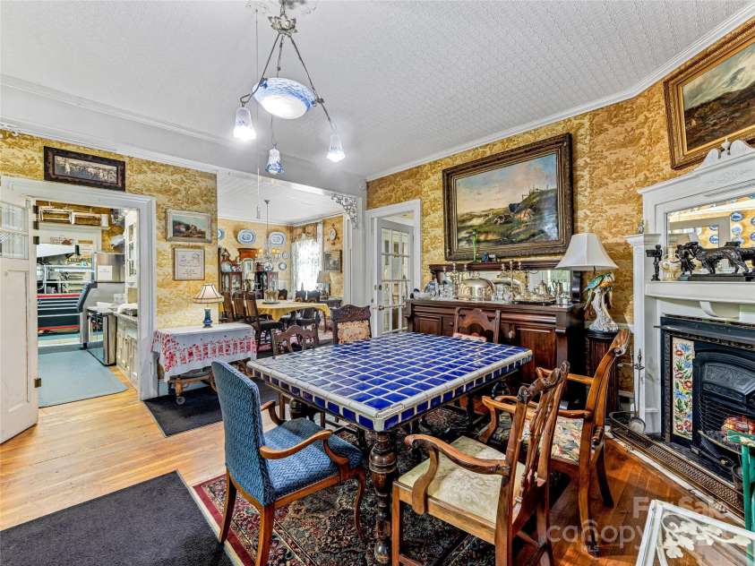 315 Main Street, Brevard, NC 28712.  MLS# CAR4205933, YatesRealty ID 1182. 