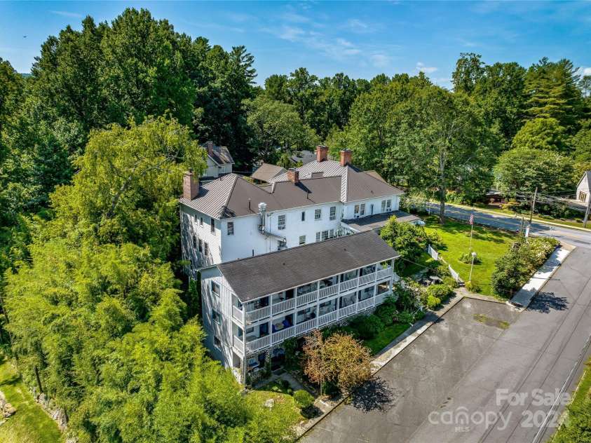 315 Main Street, Brevard, NC 28712.  MLS# CAR4205933, YatesRealty ID 1182. 