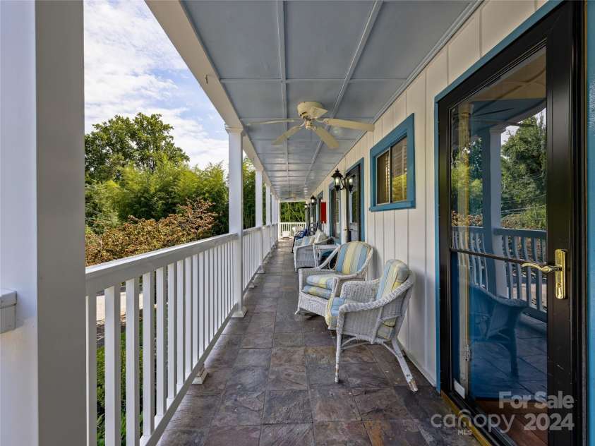 315 Main Street, Brevard, NC 28712.  MLS# CAR4205933, YatesRealty ID 1182. 