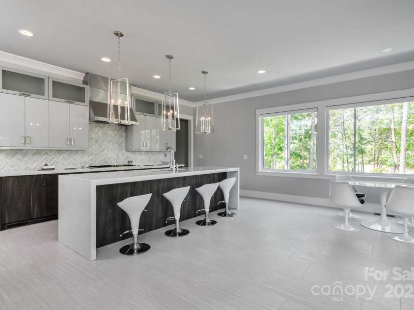 4067 Rivendell Road, Denver, NC 28037.  MLS# CAR4307726, YatesRealty ID 1182. Kitchen & Breakfast Area