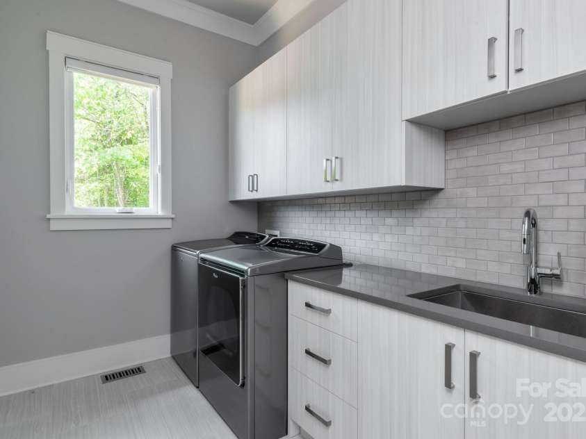 4067 Rivendell Road, Denver, NC 28037.  MLS# CAR4307726, YatesRealty ID 1182. Laundry Room