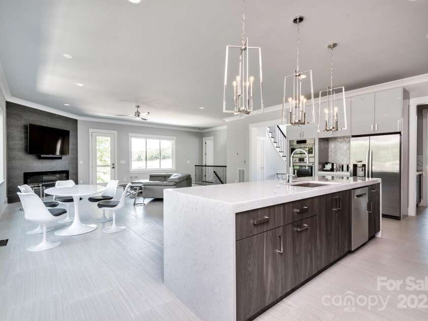 4067 Rivendell Road, Denver, NC 28037.  MLS# CAR4307726, YatesRealty ID 1182. Living Room