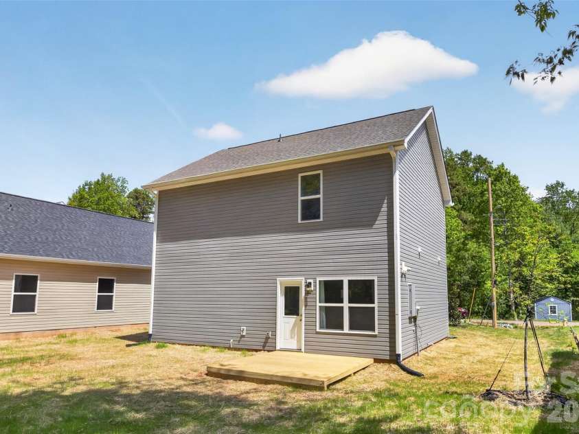 228 Rhyne Station Road, Charlotte, NC 28214.  MLS# CAR4353612, YatesRealty ID 11820. 