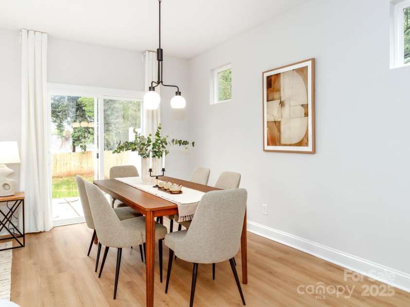 2505-2507 Elon Street, Charlotte, NC 28208.  MLS# CAR4246389, YatesRealty ID 11820. 2505 Elon dining area