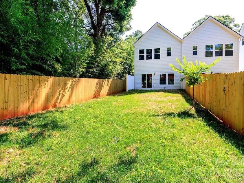 2505-2507 Elon Street, Charlotte, NC 28208.  MLS# CAR4246389, YatesRealty ID 11820. 