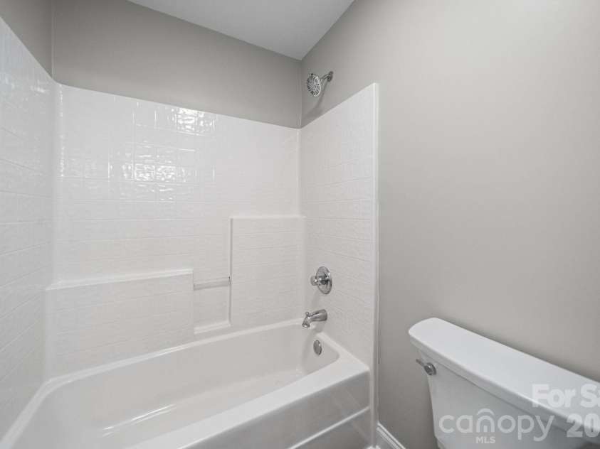7219 Ogden Place, Denver, NC 28037.  MLS# CAR4367719, YatesRealty ID 11821. Bathroom second level, 2