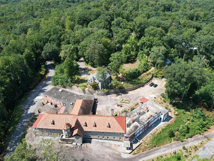 330 Carolina Drive, Tryon, NC 28782.  MLS# CAR4154073, YatesRealty ID 11822. 