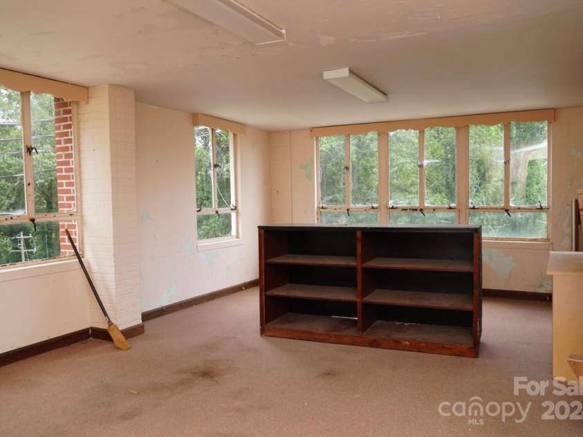 330 Carolina Drive, Tryon, NC 28782.  MLS# CAR4154073, YatesRealty ID 11822. 